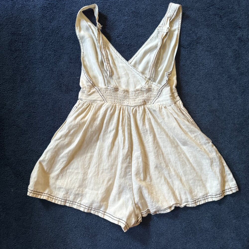 EUC UO Anita Button Wrap Romper Sz S - Picture 6 of 6